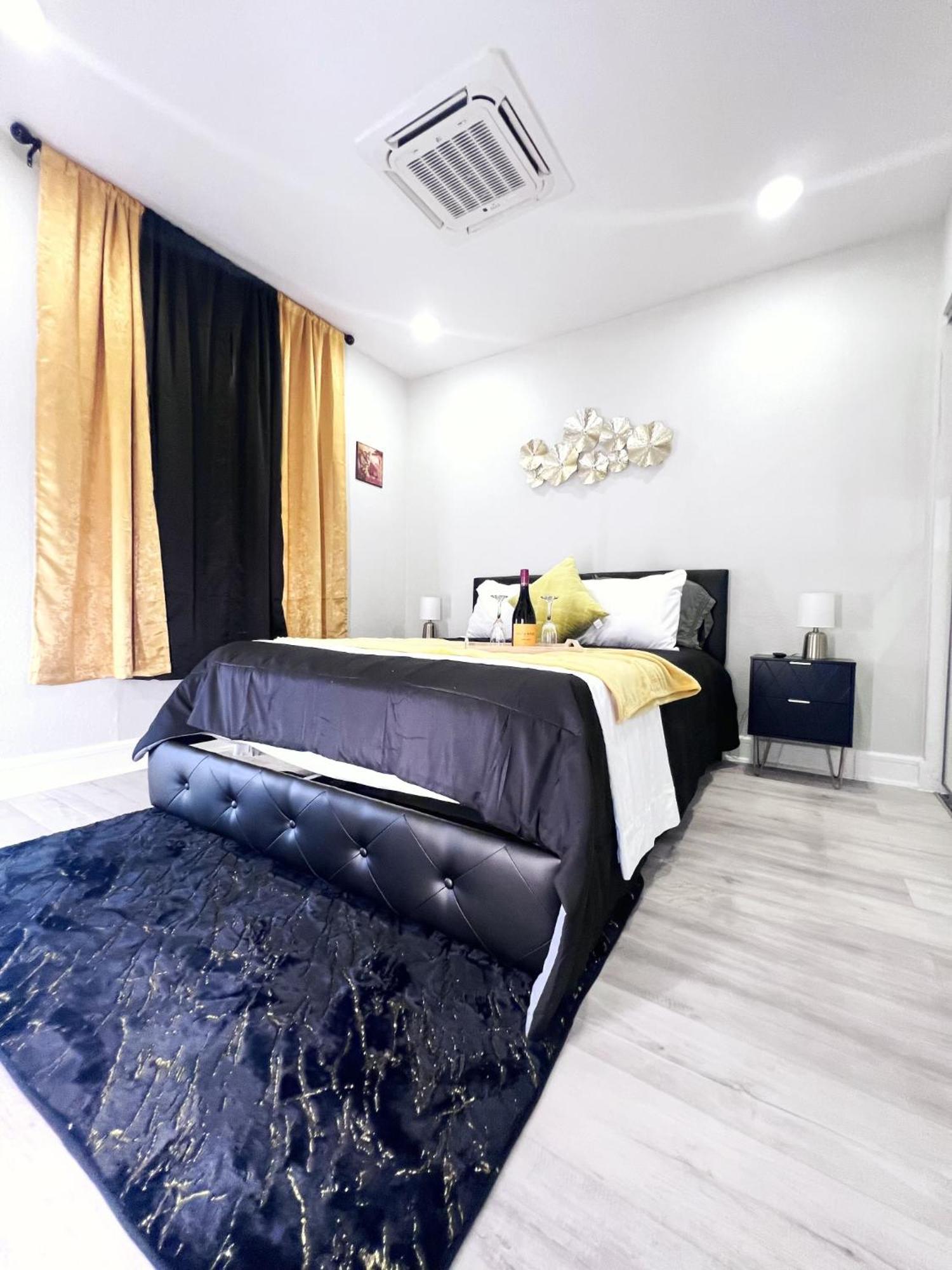 6 Min To Deep Ellum Apartment Dallas Exterior photo